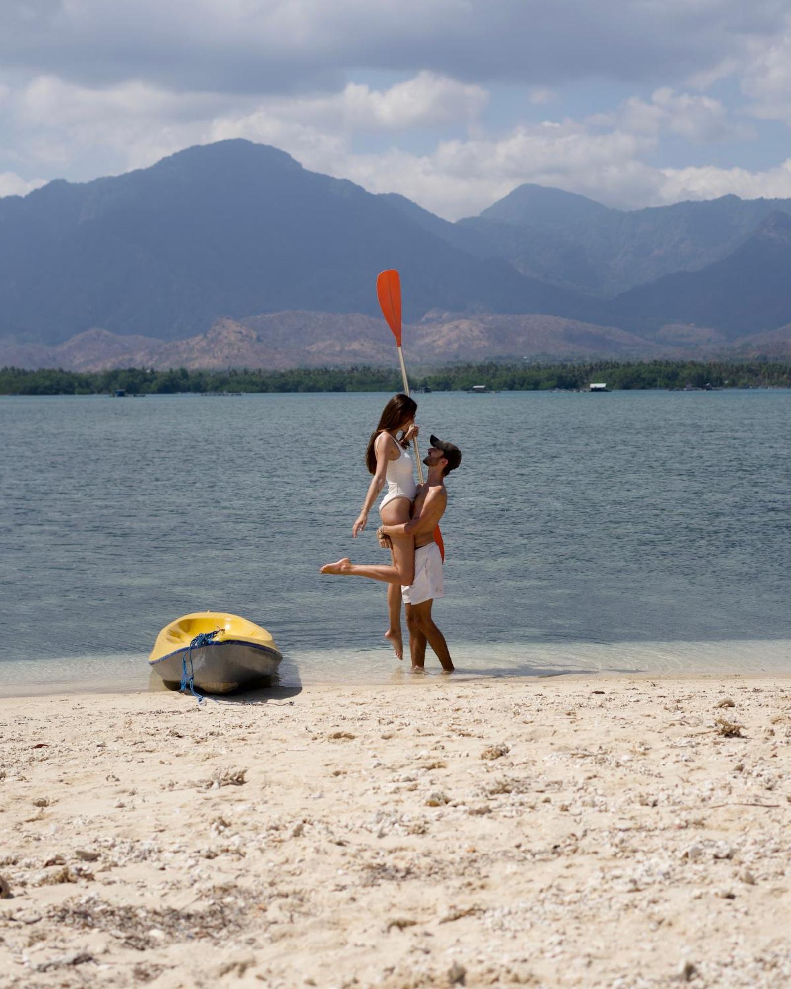 Mangroove Bay Boutique Hostel Banyuwedang Buitenkant foto