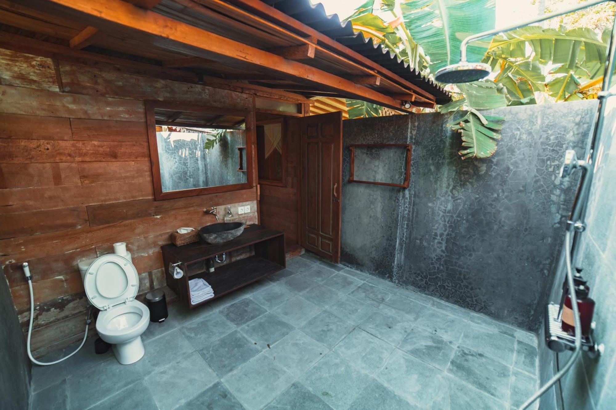 Mangroove Bay Boutique Hostel Banyuwedang Buitenkant foto